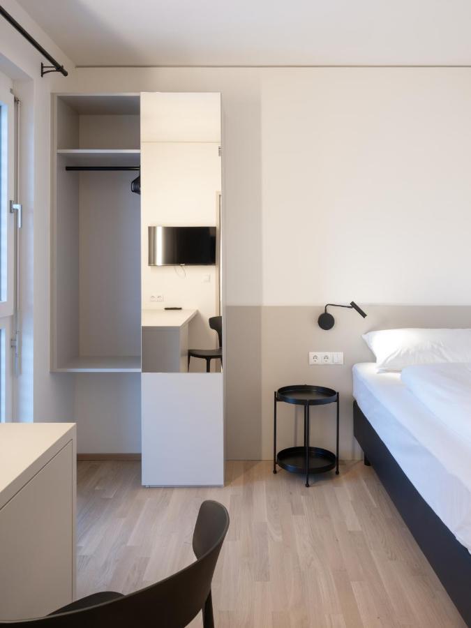 Hotel At Home - Late Arrival Self Check In Graz Exterior photo
