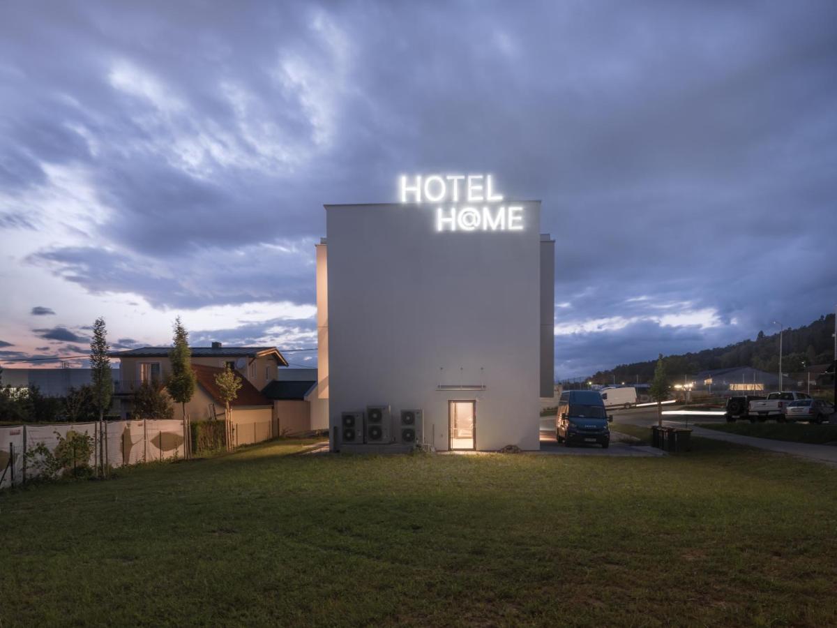 Hotel At Home - Late Arrival Self Check In Graz Exterior photo