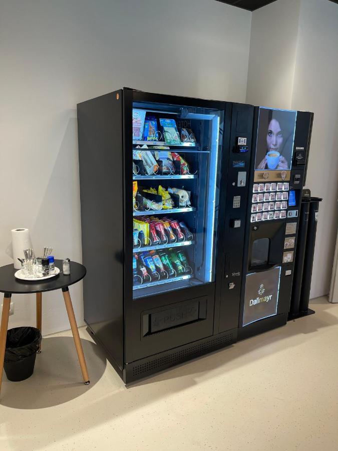 Hotel At Home - Late Arrival Self Check In Graz Exterior photo